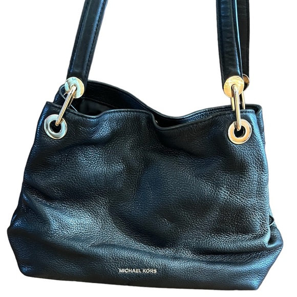 Michael Kors purse - Picture 1 of 6